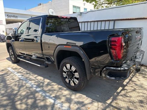 Used 2024 GMC Sierra 2500 Denali w/ Denali Reserve Package image 6