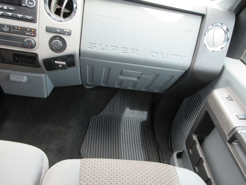 Used 2015 Ford F250 XLT RWD image 25