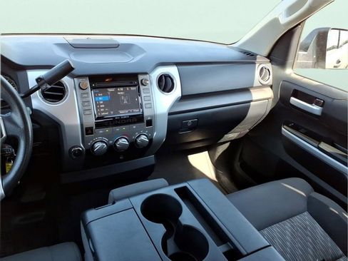 Used 2019 Toyota Tundra SR5 AWD/4WD image 15