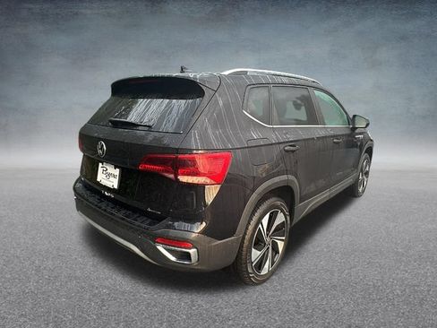 Used 2024 Volkswagen Taos SE AWD/4WD image 29