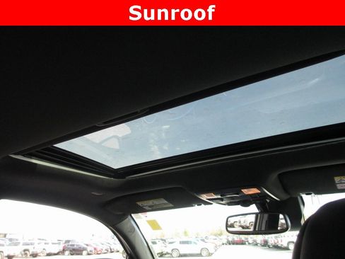 Used 2021 Toyota Tacoma TRD Off-Road w/ TRD Premium Off Road Package image 15