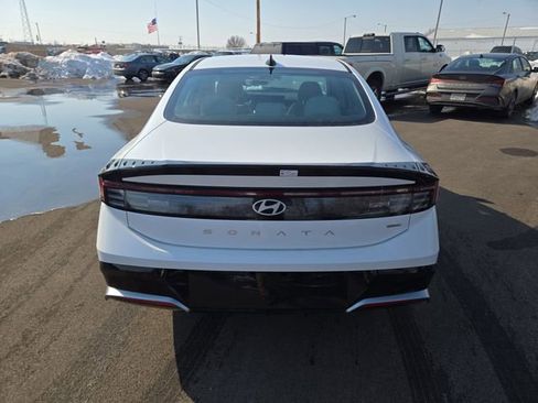 New 2026 Hyundai Sonata SEL image 3