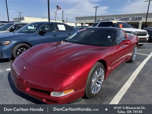 Used 2004 Chevrolet Corvette Base w/ Preferred Equipment Group image 3