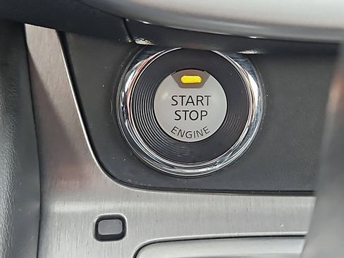 Used 2021 Nissan Murano S image 28