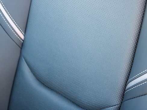 New 2026 Toyota Prius XLE FWD image 22
