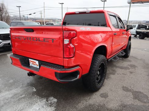 Used 2020 Chevrolet Silverado 1500 Custom w/ Custom Value Package image 7