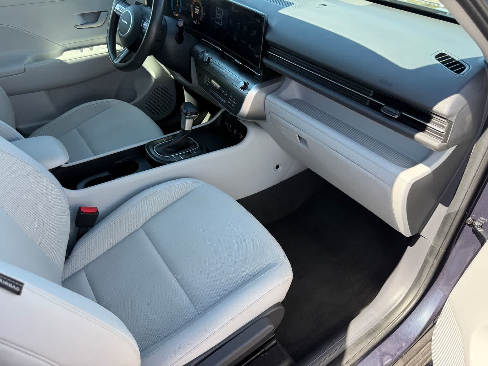 Used 2024 Hyundai Kona SEL AWD/4WD image 30