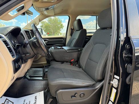 Used 2020 RAM 1500 Big Horn AWD/4WD image 13