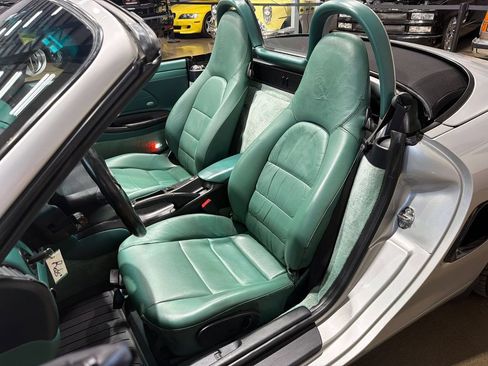 Used 2001 Porsche Boxster S RWD image 90