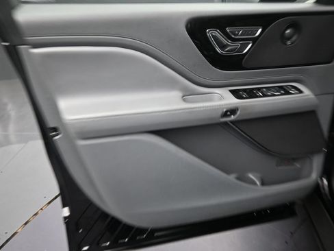 Used 2021 Lincoln Aviator Grand Touring w/ Equipment Group 301A AWD/4WD image 10