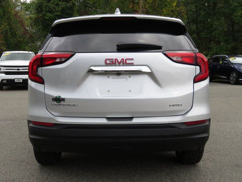 Used 2021 GMC Terrain SLE image 7