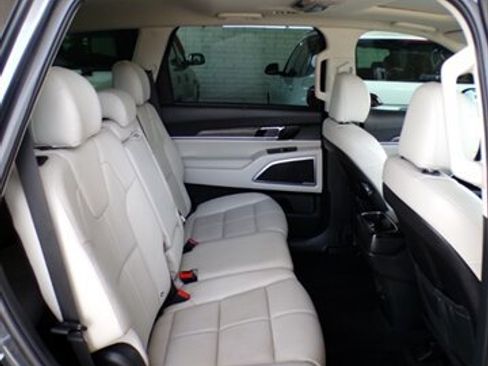 Used 2021 Kia Telluride EX w/ Towing Package image 27