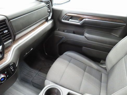 Used 2024 GMC Sierra 1500 SLE w/ X31 Off-Road Package image 20