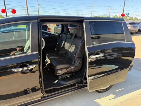 Used 2018 Honda Odyssey EX-L image 22
