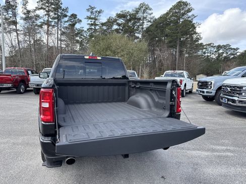 Used 2025 RAM 1500 Big Horn image 8