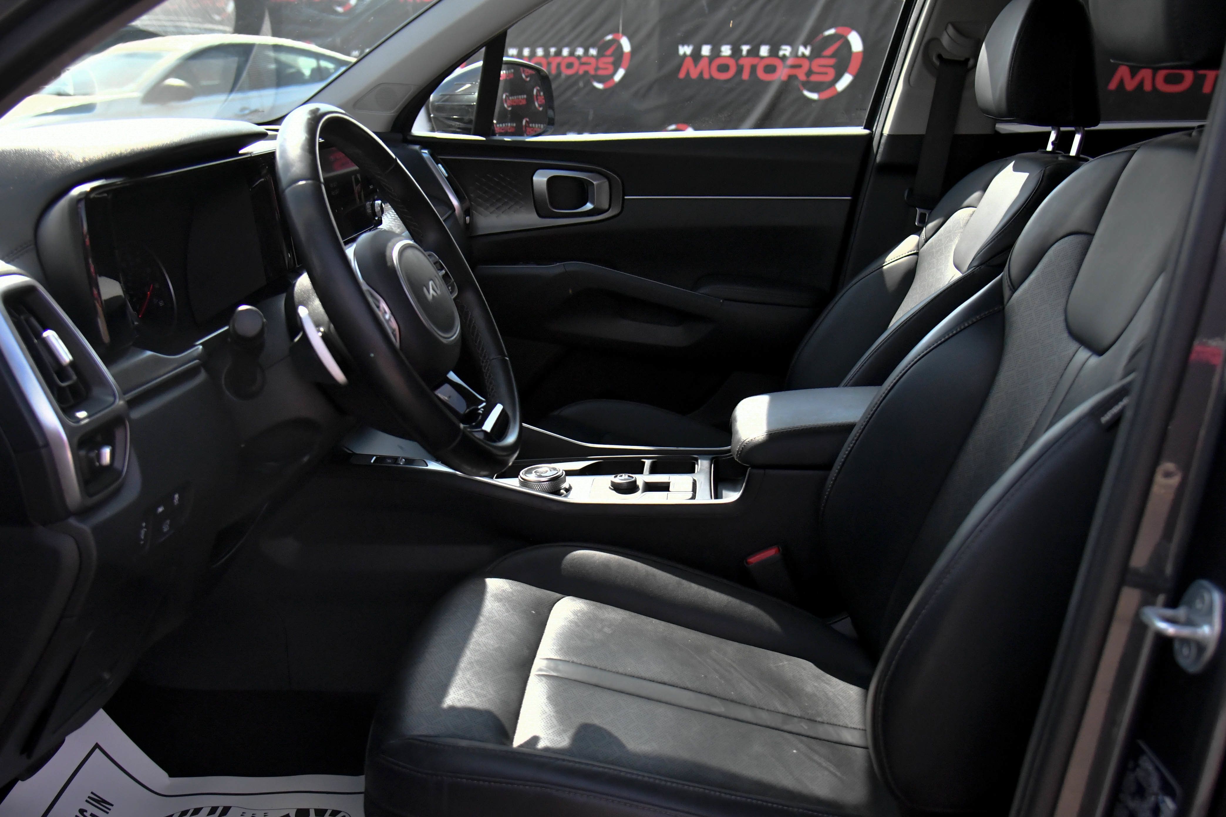 Used 2023 Kia Sorento EX FWD image 18