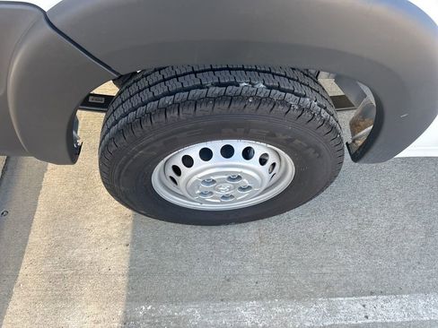 New 2024 RAM ProMaster 2500 w/ Convenience Group image 31