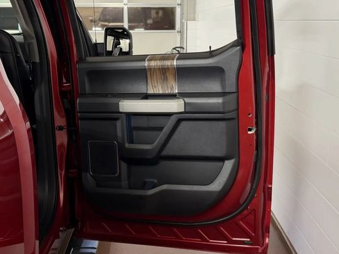 Used 2018 Ford F150 Lariat w/ Equipment Group 502A Luxury AWD/4WD image 37