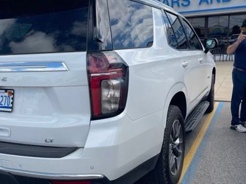 Used 2023 Chevrolet Tahoe LT w/ Luxury Package AWD/4WD image 3