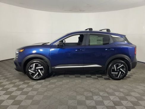 New 2026 Nissan Kicks SV w/ Cold Weather Package FWD image 4