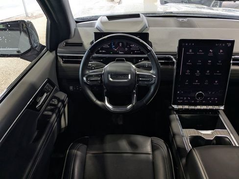 Used 2024 GMC Sierra EV Denali image 7