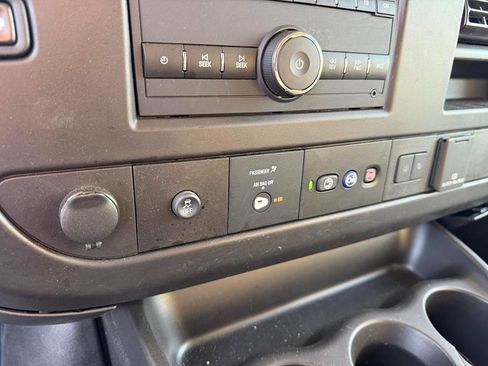 Used 2024 Chevrolet Express 3500 LT w/ LT Preferred Equipment Group image 21
