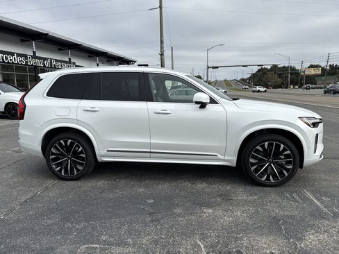 New 2026 Volvo XC90 B6 Plus w/ Protection Package Premier image 6