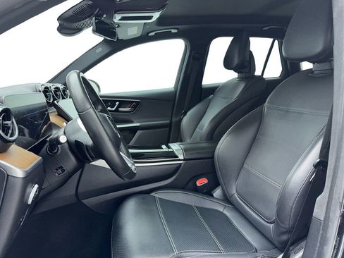 Used 2024 Mercedes-Benz GLC 300 image 38