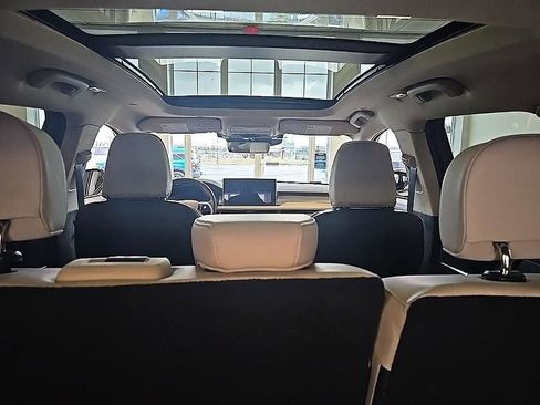 Used 2025 Lincoln Corsair AWD w/ Equipment Group 101A image 35