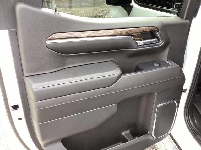 Used 2023 Chevrolet Silverado 1500 RST AWD/4WD image 13