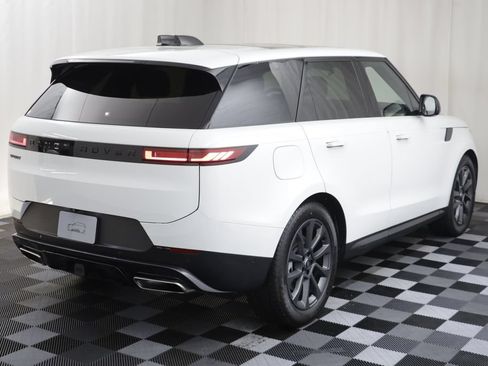 Used 2024 Land Rover Range Rover Sport SE AWD/4WD image 19