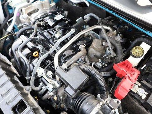 Used 2025 Nissan Kicks SR AWD/4WD image 26