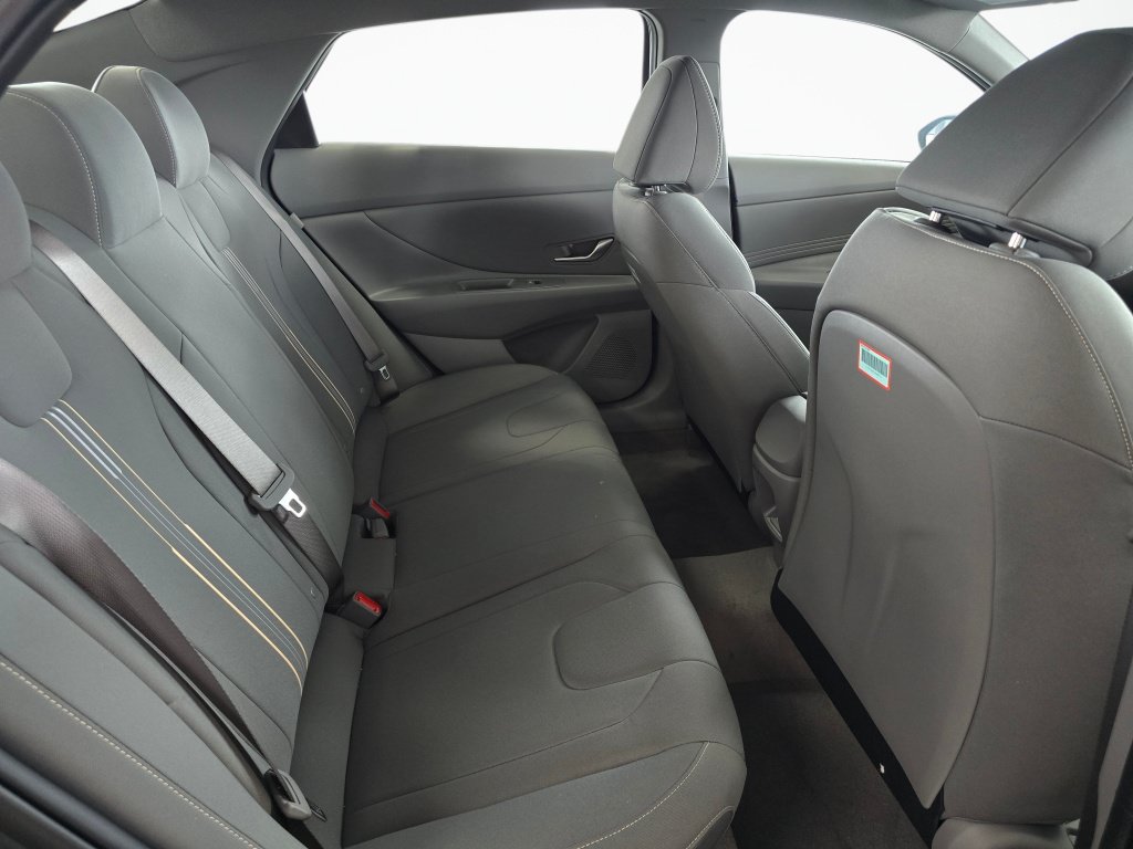 New 2026 Hyundai Elantra Sport FWD image 33