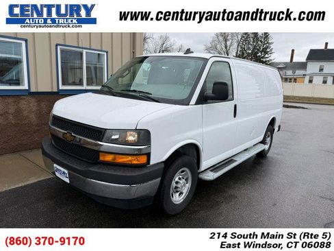 Used 2024 Chevrolet Express 2500 RWD 2500 135 w/ Driver Convenience Package image 1