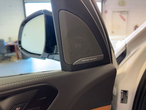 New 2026 BMW X5 sDrive40i w/ M Sport Package image 22