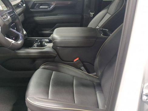 Used 2025 GMC Yukon Elevation AWD/4WD image 20