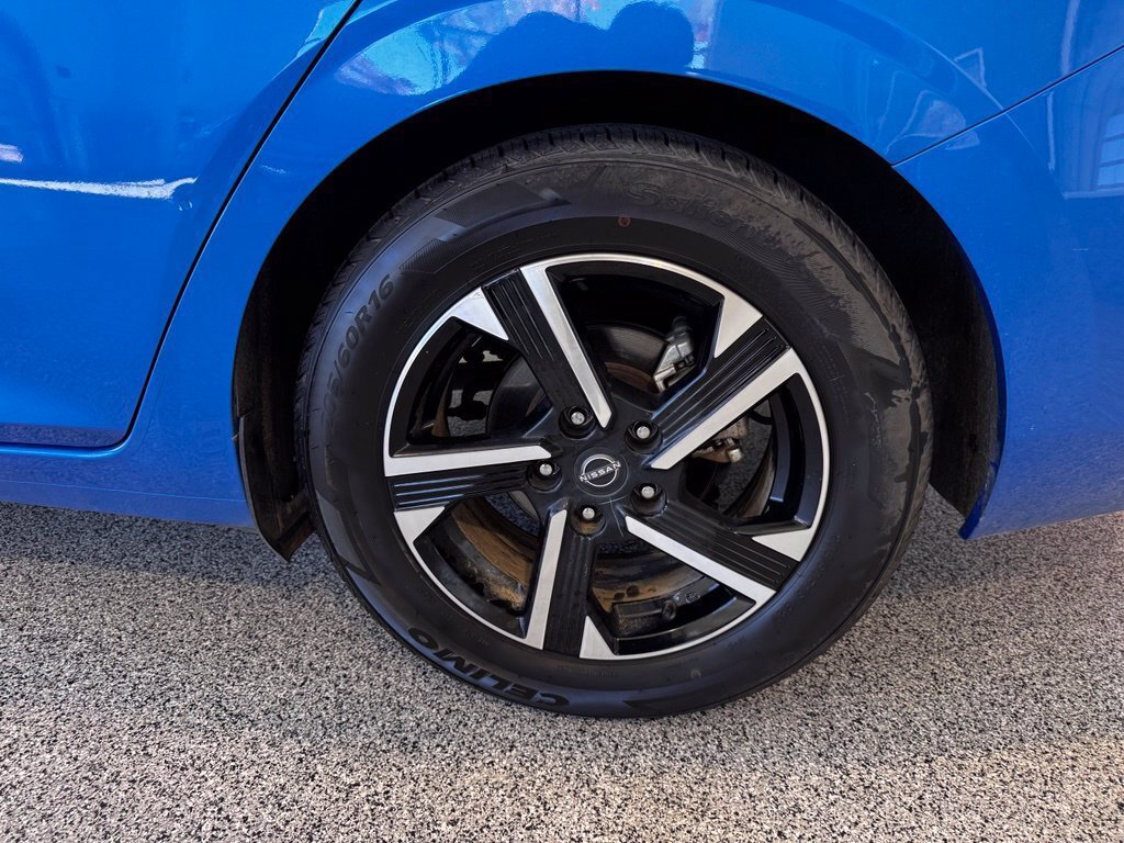 Used 2024 Nissan Sentra SV FWD image 12
