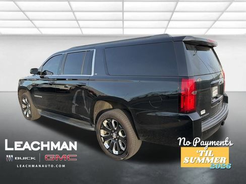 Used 2019 Chevrolet Suburban LT image 7