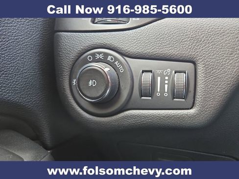 Used 2019 Jeep Cherokee Trailhawk w/ Trailer Tow Group AWD/4WD image 20