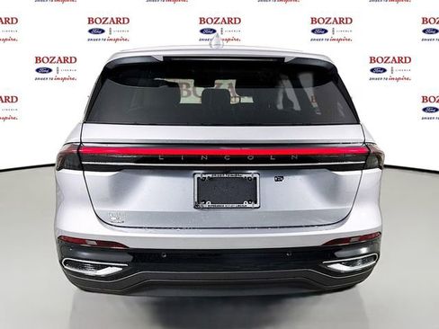 New 2026 Lincoln Nautilus Premier image 6