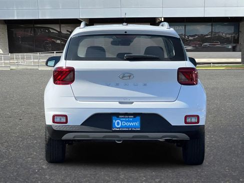 New 2025 Hyundai Venue SEL image 7