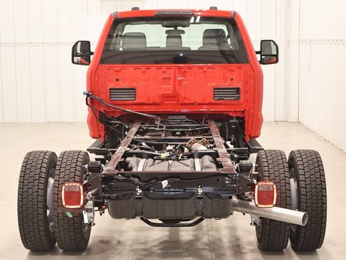 New 2026 Ford F550 4x4 Regular Cab Super Duty image 7