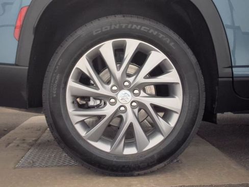 Used 2025 Buick Enclave Preferred FWD image 12