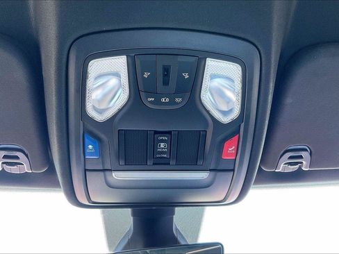 Used 2022 RAM 1500 Big Horn AWD/4WD image 37