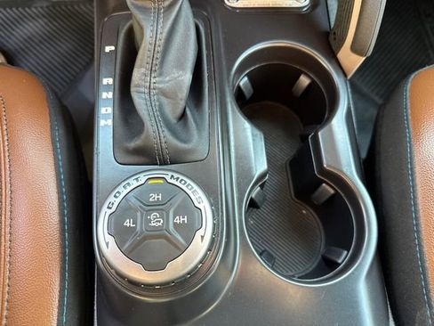 Used 2024 Ford Bronco Outer Banks AWD/4WD image 35