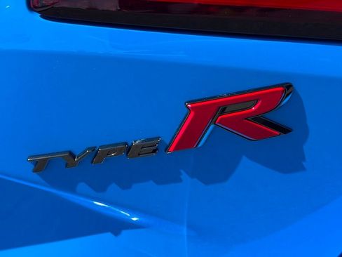 Used 2025 Honda Civic Type R image 9