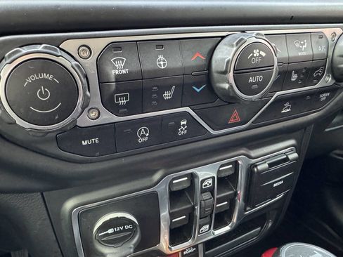 Used 2023 Jeep Wrangler Unlimited Rubicon w/ Xtreme 35 Tire Package image 15