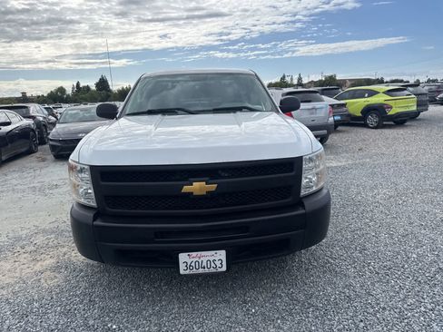 Used 2013 Chevrolet Silverado 1500 W/T RWD image 2