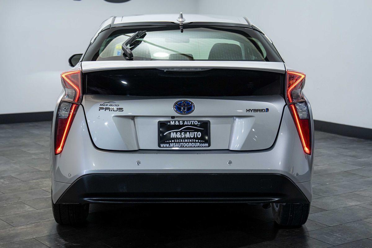 Used 2017 Toyota Prius Two w/ Prius Two Safety Plus Package FWD image 3