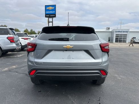 New 2026 Chevrolet Trax LS w/ LS Convenience Package image 12